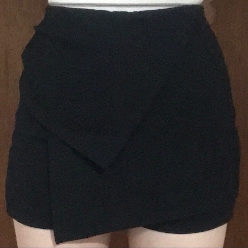 White House Black Market Black Dressy Skort